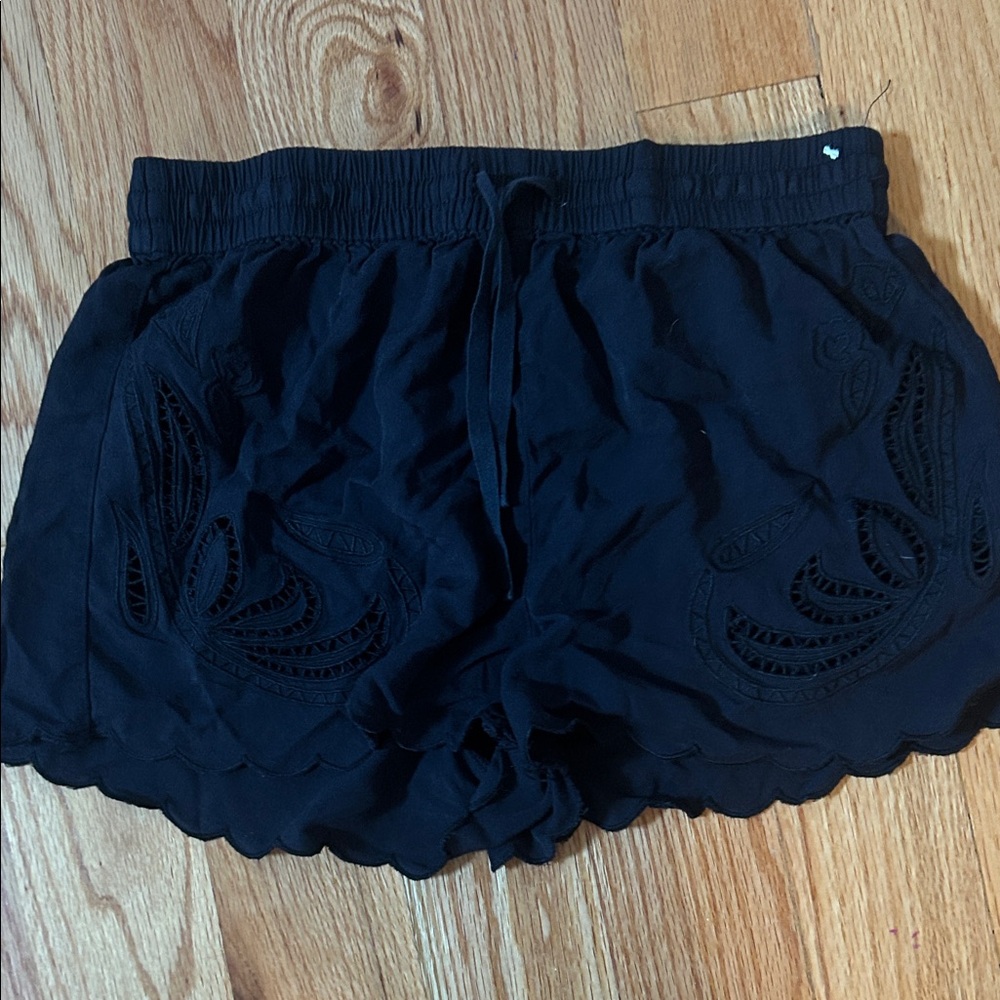 Kendall & Kylie Black High Waist Embroidered Shorts